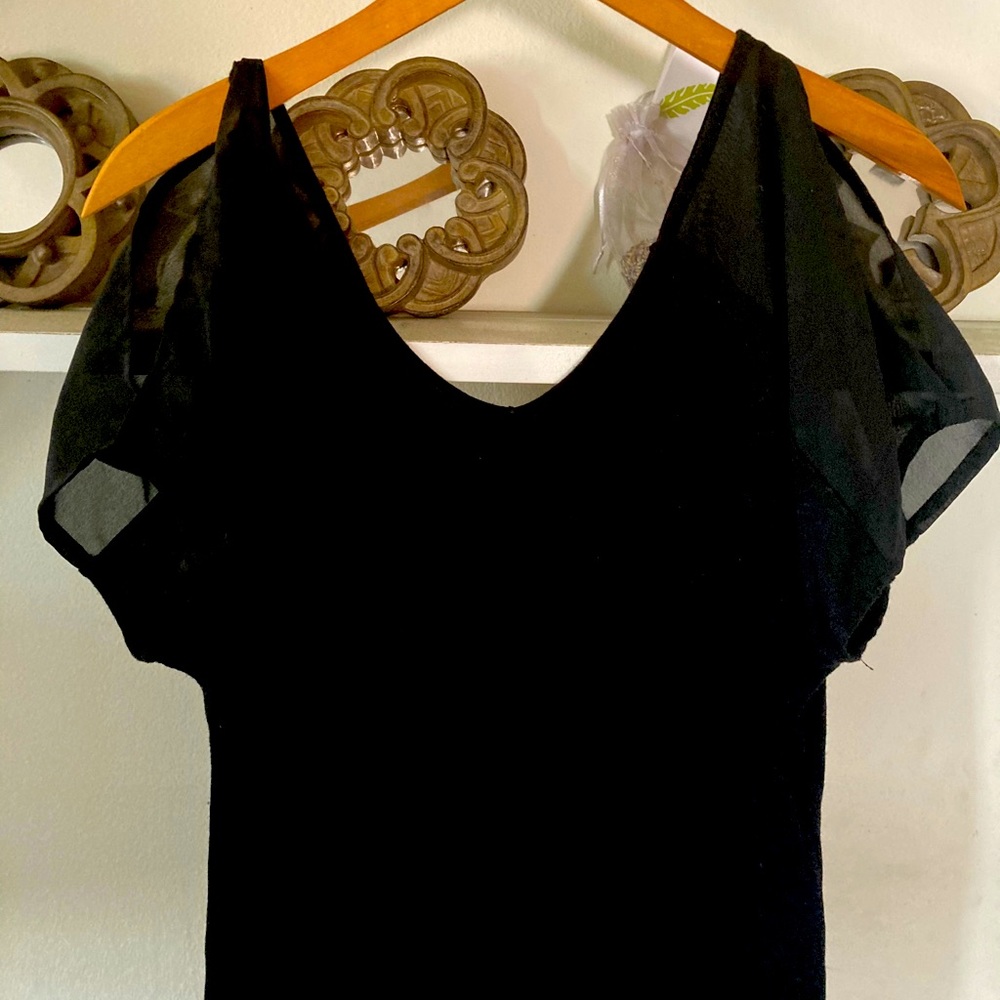 Chiffon Cold Shoulder Petal Sleeve Tee